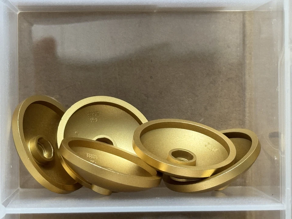 Piezas LEGO - Plato Metálico Dorado 3 x 3 Invertido (Radar) - Nº 43898 - CANTIDAD 5 Foto 1 de 1