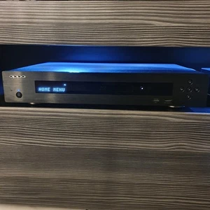 Oppo BDP-103 EU 4K SACD Multi Region DVD Blu-Ray Player Tested Working w Remote - Picture 1 of 9