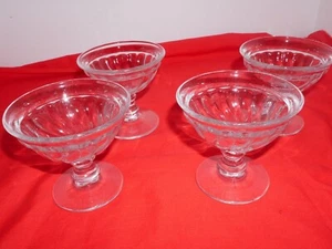 "JUEGO DE CUATRO COLONIA FOSTORIA (4) Copa Sherbet / Diseño de Remolino / Pedestal - 3.5" t - Imagen 1 de 9