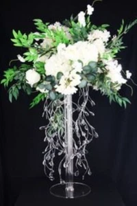 Clear Acrylic Round Display Pedestal Stand Table Centrepiece or Retail Display - Picture 1 of 4