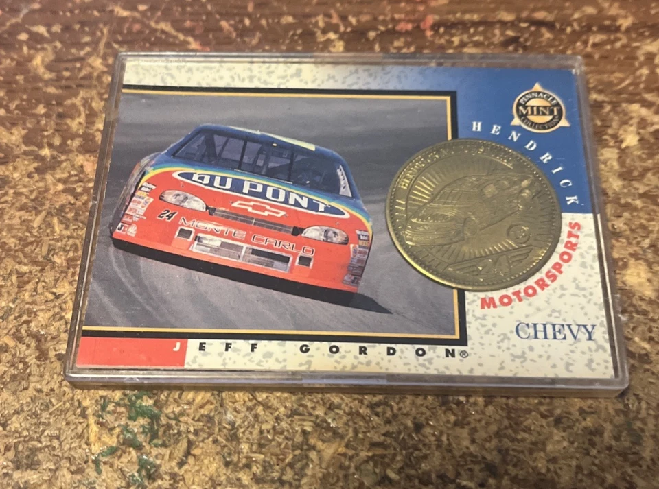 1998 Pinnacle Jeff Gordon With Bronze Coin Dupont Hendricks Motorsports - Image 1 of 2
