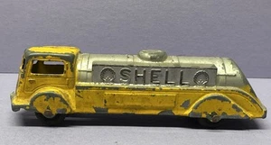 Vintage 1940’s Tootsietoy Shell Oil/Fuel Tanker 6” Diecast Toy Truck - Picture 1 of 13