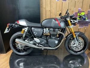 Triumph Thruxton RS 2021. 4752 Miles! Brembo! Ohlins! Superb! FREE UK DELIVERY! - Picture 1 of 16