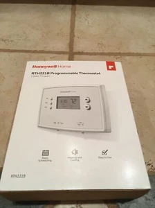 Honeywell Home Programmable Thermostat RTH221B - Picture 1 of 6