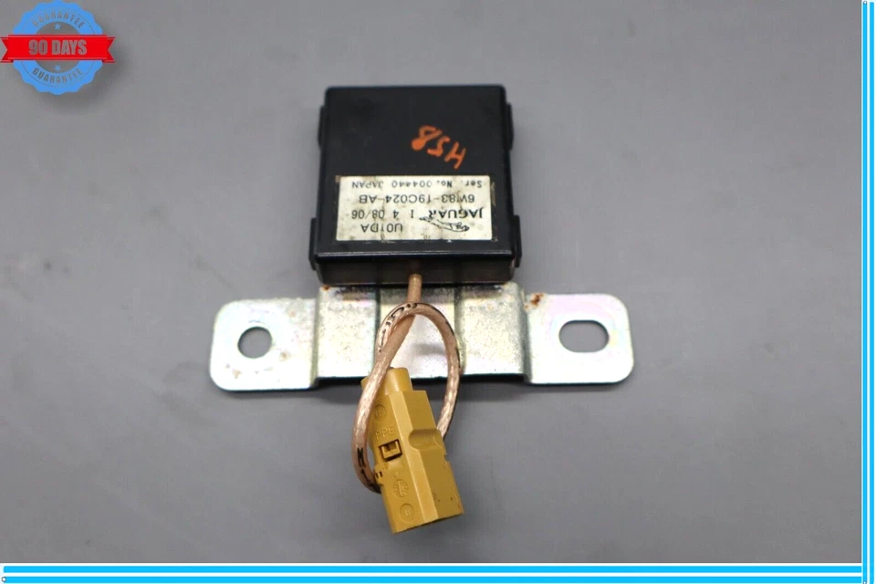 07-15 Unidad Módulo Amplificador Antena Jaguar XK XKR X150 6W8319C024AB Fabricante Original Foto 1 de 4