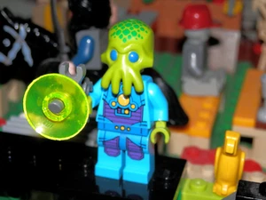 Lego Minifigures - Series 13 - Alien Trooper  - Lego mini figure - Picture 1 of 1