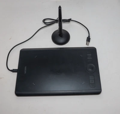 Wacom Intuos Pro Small Graphic Tablet - Black (PTH460K0B) - Image 1 of 3