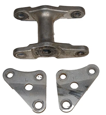 83 soportes de montaje de motor Honda CR480 1982 OEM 50354-KA4-700 Foto 1 de 4