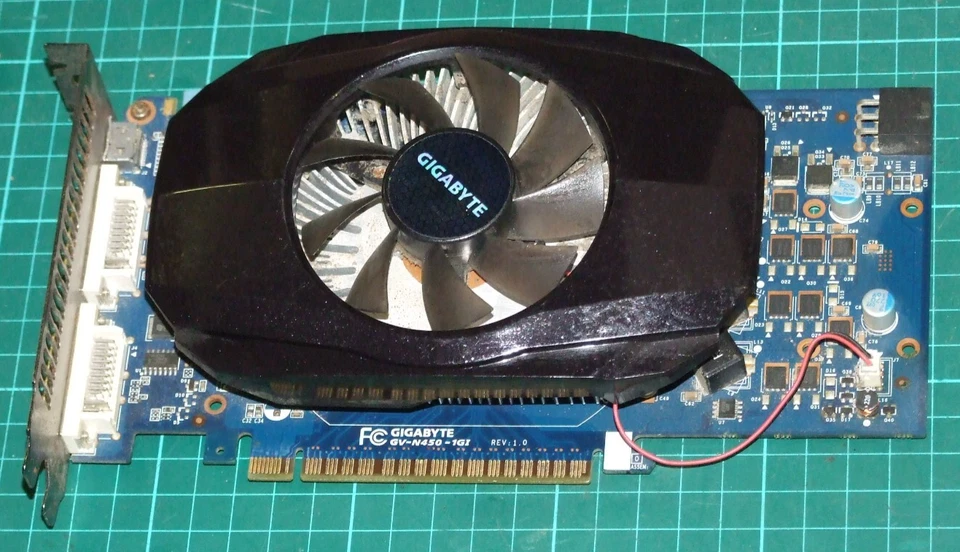 Gigabyte GeForce GTS 450 1GB Graphics Card DDR3 128bits HDMI DVI GV-N450-1GI - Image 1 of 4