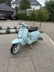 Lambretta LI 125 scooter - Picture 1 of 15