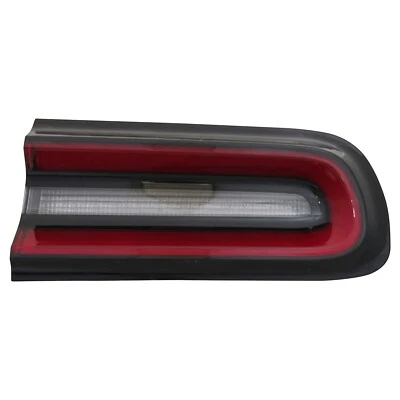 Lanterna traseira externa do lado direito do passageiro compatível com 15-23 Dodge Challenger com certificação CAPA - Imagem 1 de 4