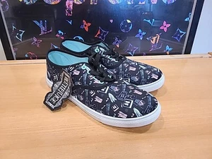 Hot Topic Beetlejuice Ghost Lace Up Women’s Canvas Sneaker Size 11 - Picture 1 of 8