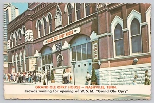 Postal antigua de Nashville Tennessee Grand Ole Opry House multitud alineada exterior - Imagen 1 de 2