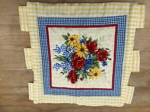 Vintage Tapestry Wall Hanging Farmhouse Flowers Size 16.5”x15” Yellow Blue