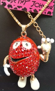 Neu Betsey Johnson Strass MR. RED PEANUNT M&M HALSKETTE NEU - Bild 1 von 12