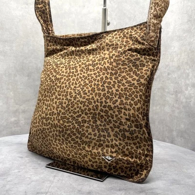 Bolsa de ombro BOTTEGA VENETA leopardo náilon marrom autêntica - Imagem 1 de 4