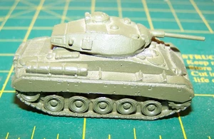 VINTAGE COMET AUTHENTICAST WW II U.S. M-24 CHAFFEE LIGHT TANK #5166 - Picture 1 of 7