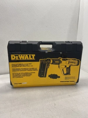 Kit de herramientas accionadas por polvo calibre .27 completamente automático DeWalt DFD270MK Foto 1 de 4