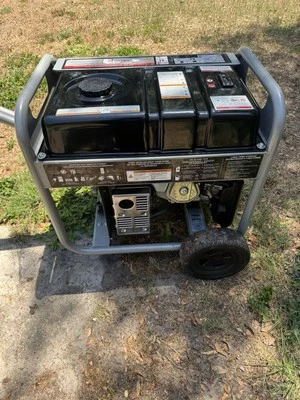 Generator   Briggs & Stratton 4750 - Image 1 of 4