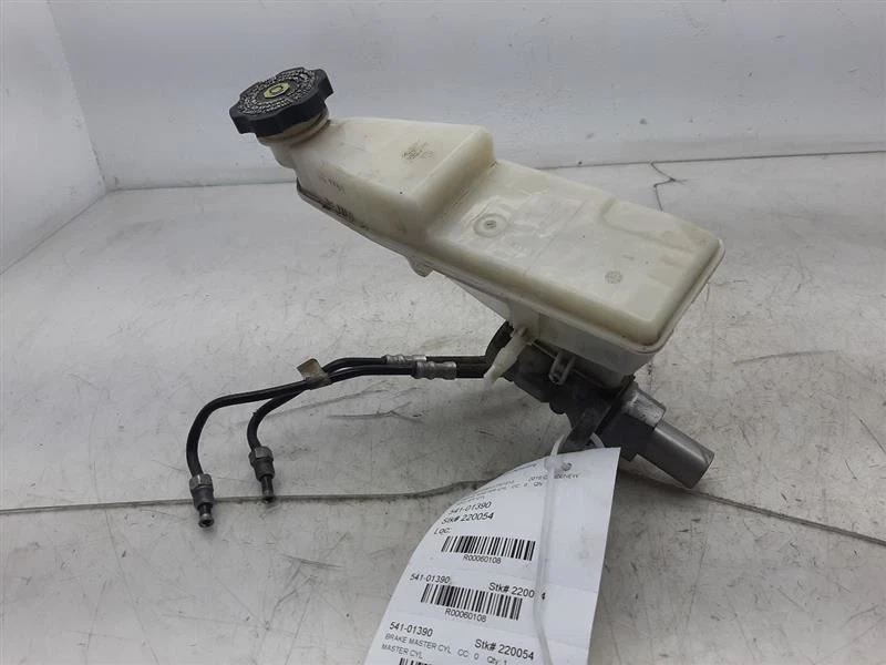 Chevrolet Cruze 2016 2017 2018 2019 cilindro maestro de freno 13486146  Foto 1 de 4