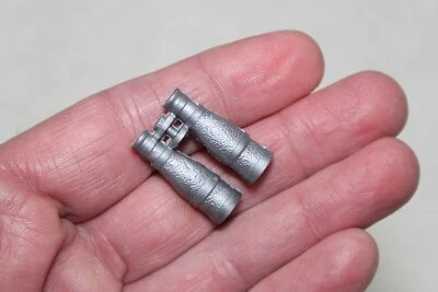 Vintage Marx Johnny West - Fort Apache Fighters - SILVER Binoculars (Custer) - Image 1 of 4