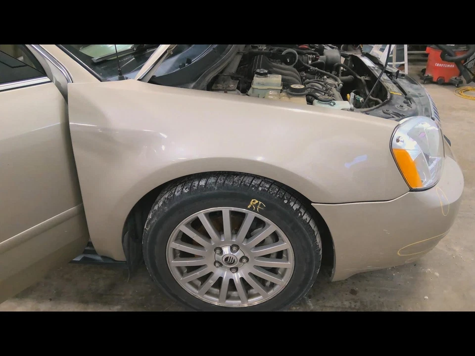 Used Front Right Fender fits: 2005 Mercury Montego Front Right Grade A Foto 1 de 4