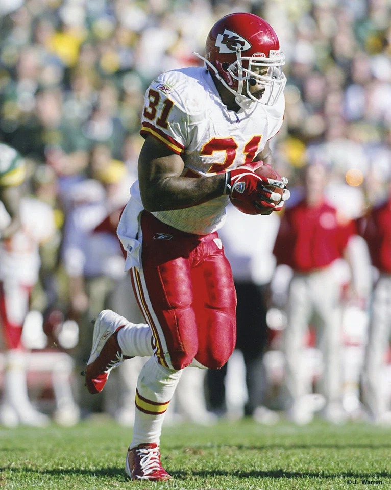 FOTO 8X10 DEL SACERDOTE HOLMES JEFES DE LA CIUDAD DE KANSAS Foto 1 de 1