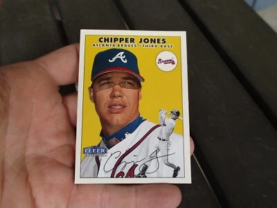 2000 Chipper Jones Fleer Tradition Baseball Card - Image 1 of 4
