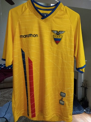 Vintage Ecuador 2003 Official Marathon Sports Football Shirt Soccer Jersey- M Cover