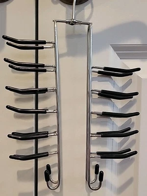 Corbata y cinturón de metal para armario Foto 1 de 2