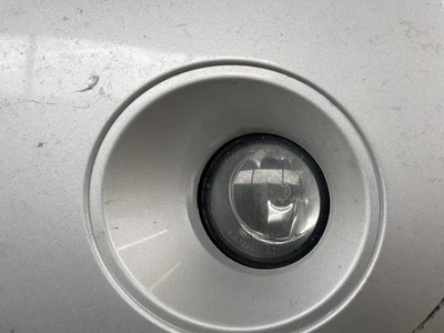 Luz de conducción usada se adapta a: Nissan Armada 2012 parachoques antiniebla montado grado A Foto 1 de 4