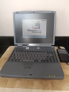 Toshiba Satellite 4100 XCDT Retro Laptop - Windows 2000 Professional - Picture 1 of 5
