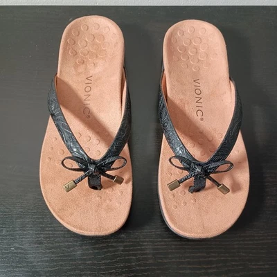 Vionic Bella Women's Black Slip-On Comfort Thong Sandals, Size 7.5, New In Box  - Image 1 of 4