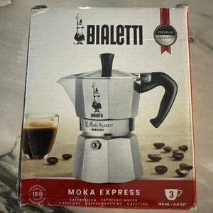 Bialetti Moka Express 3 Cup Aluminum Stove Top Espresso Maker Made in Italy - Picture 1 of 6