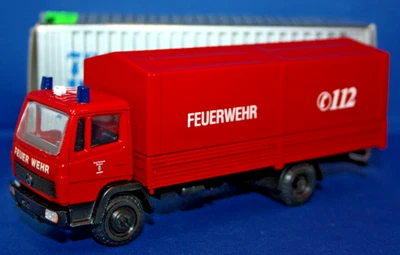 Camión de equipo de bomberos Mercedes Benz 5 toneladas - escala 1/43 conversión NZG Foto 1 de 4