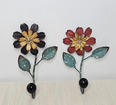 2 ganchos de pared rústicos de metal flor 7"x5" Foto 1 de 4