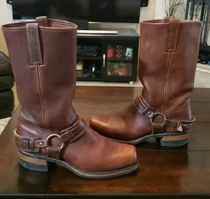Womens Frye Belted Harness Boots Brown Distressed Leather Moto Sz 9.5 Western - Picture 1 of 17