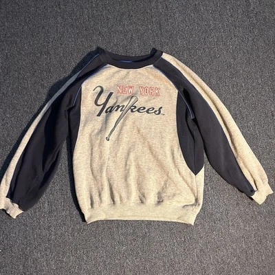 Vintage 2004 MLB New York Yankees Crewneck Sweatshirt Gray/Blue Size XS - Image 1 of 4