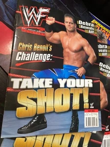 Revista WWF WWE JULIO 2001 Chris Benoit + Póster de Debra - Imagen 1 de 4