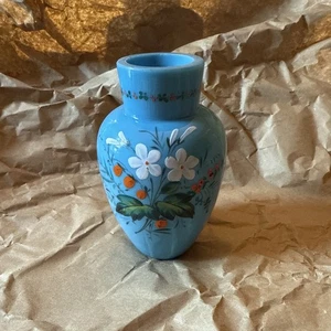 Antique Victorian Hand Blown & Painted Blue Bristol Glass Vase - Imagen 1 de 4