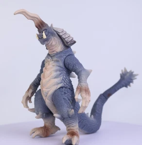 Bandai Cherubim Ultraman Mebius Figure - Ultra Kaiju Series 2006 - 17cm - Picture 1 of 8