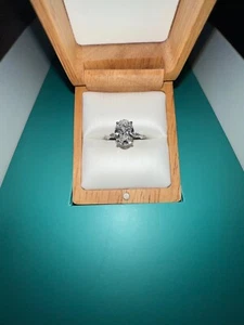 2.50 Carat Engagement Ring (Lab Created Diamond): 18K White Gold VVS1 - Picture 1 of 9
