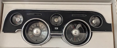 Cuadro de instrumentos Ford Mustang 1968 - equipo original  Foto 1 de 4