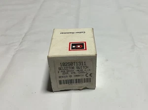 Cutler-Hammer 10250T1311 Selector Switch - Picture 1 of 4