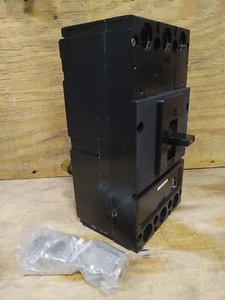 Fuji Elec BU-JSB JSB3100X Circuit Breaker rear stud 600V 100A 3P - Picture 1 of 10