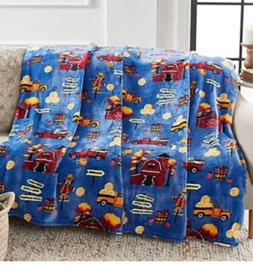 Hay & Harvest 60" x 80" Farm Red Barn Oversized Throw Blanket New - Picture 1 of 5