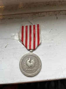 France Campaign In Italy Medal 1943-44 War - Picture 1 of 2