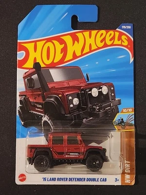 2025 Hot Wheels 15 Land Rover Defender Double Cab - Image 1 of 4