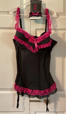 Lencería Torrid 4 Corsé de Encaje Negro Rosa Deshuesar Ligas y Muslo a Juego Foto 1 de 4