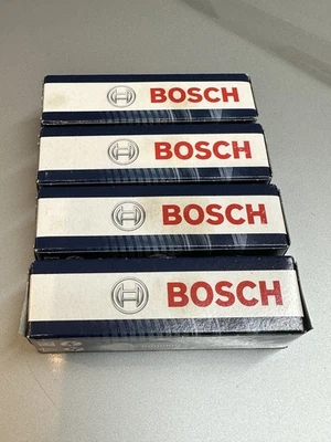 4x Spark Plug Bosch 242240665 	FR 6 HI 332 / 96335 Fits A3 Golf Leon Rapid 05-18 - Image 1 of 4